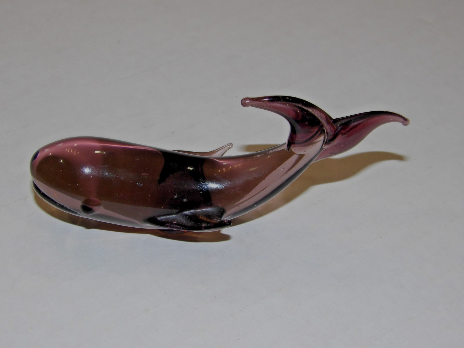 V. NASON & CO. MURANO ART GLASS AMETHYST WHALE OCEAN FISH FIGURINE PURPLE