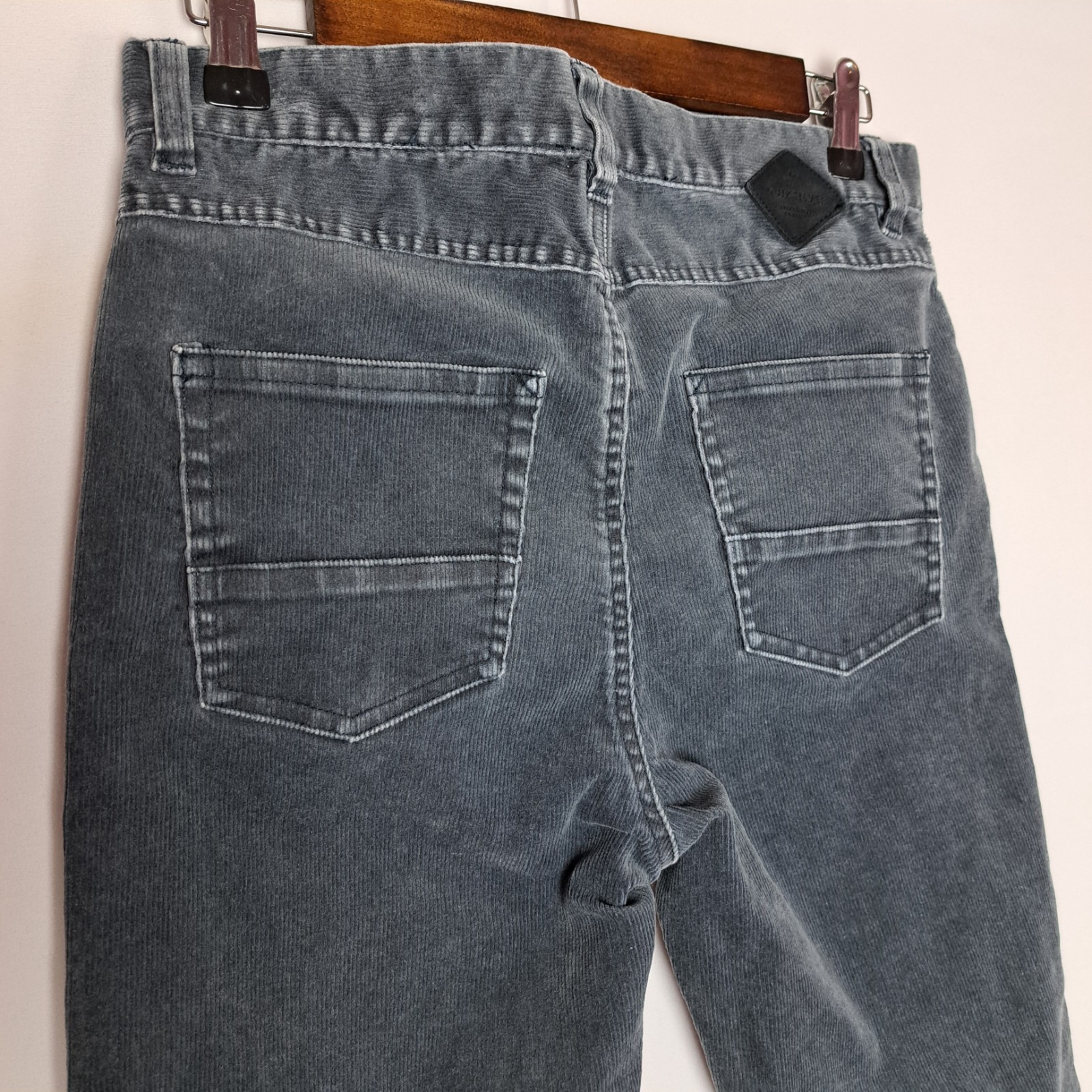 Quiksilver Corduroy Pants Mens 28x27 Gray Straight Tapered Fit 5 Pocket Stretch