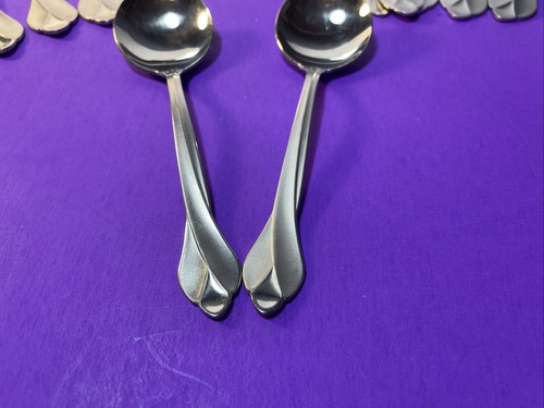 11 Oneida SATIN TRIBECA SERVIZIO PEZZI manici smerigliati ciotola lucida posate - Foto 3 di 9