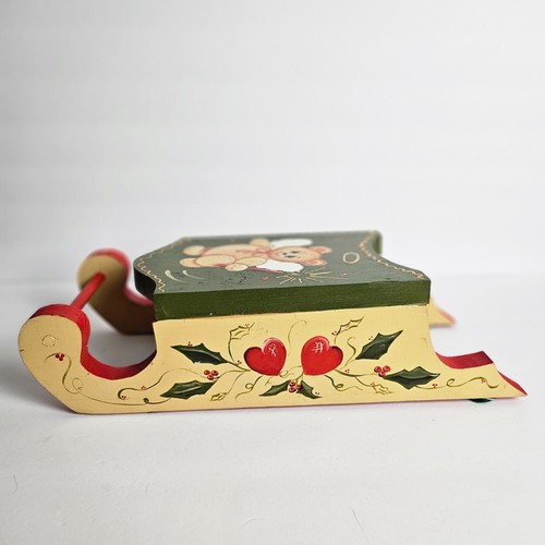 Trineo de madera pintado a mano | Oso de peluche Ángel Arte popular | Vacaciones de Navidad vintage - Imagen 12 de 16