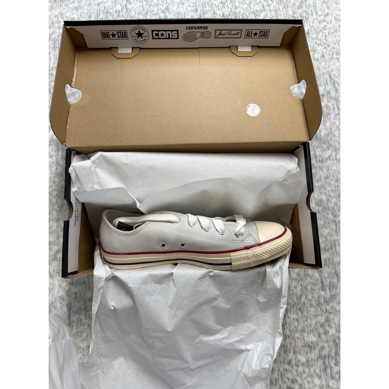 Converse Chuck Taylor All Star Ox Suede Natural Ivory Sneakers A14237C Mens 7.5 thumbnail 5
