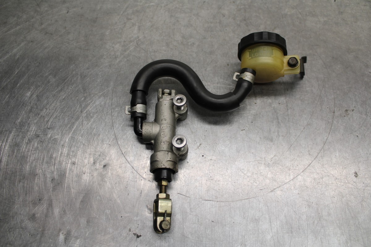 00-05 KAWASAKI NINJA ZX12R REAR BACK BRAKE MASTER CYLINDER W
