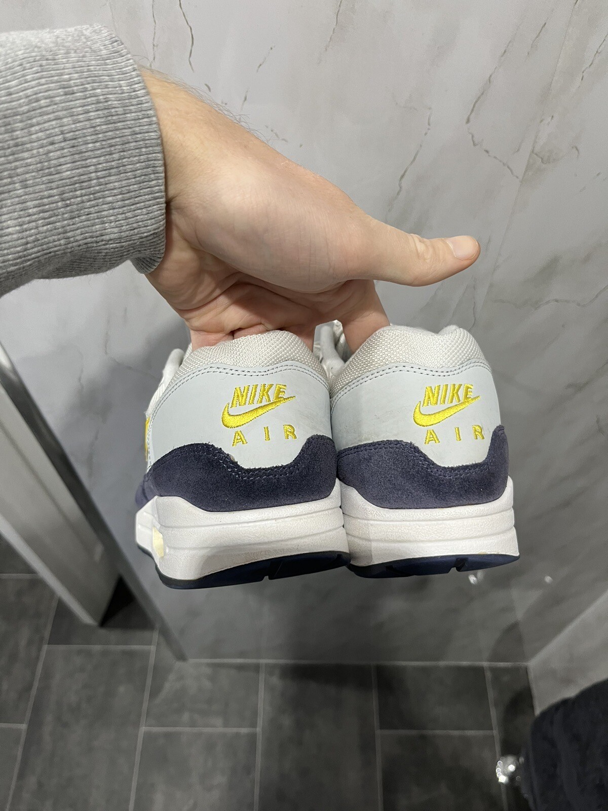 nike air max 1 ah8145