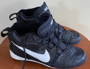 leather baseball cleats