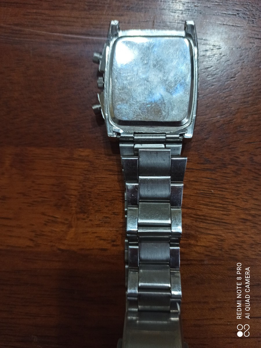 Lot De Montres Différentes Marques - Pièces Détachées Ou En Panne, Occasion Pour Réparation