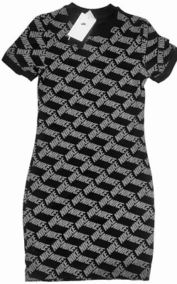 Nike Women's SMALL Black Essential Printed Bodycon Dress (DV0021-010) NEW! 