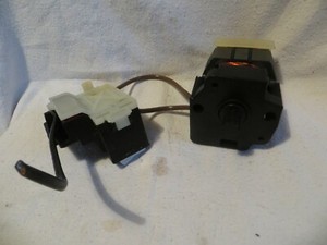 original Singer 827 Elegance Nähmaschine Nähmotor Einbaumotor Anlasser 90Watt