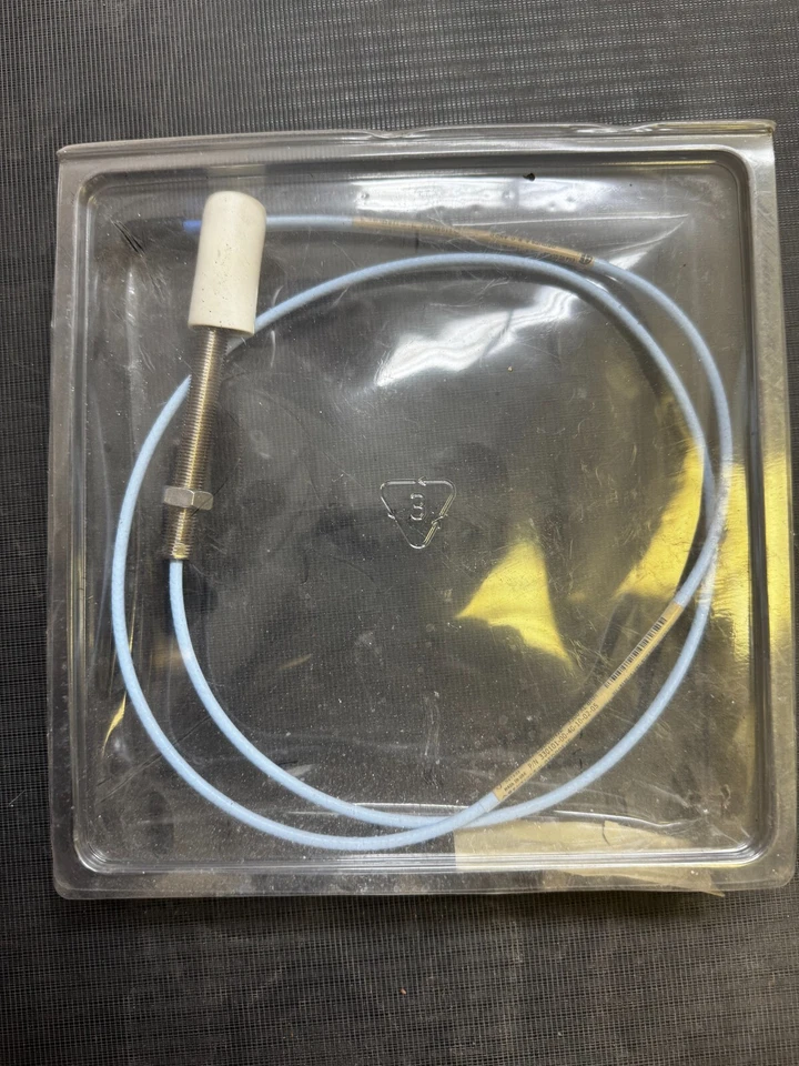 Bently Nevada 3300XL 8mm probe P/N 330101-00-40-10-02-05 - Image 3 of 3