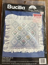 VTG Bucilla Pillow With Ruffle Kit 40914 14x14 Plus Ruffle