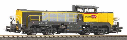 Loco PIKO P52370. Diesel DE18 HO 679044 SNCF analógico 2R | Condition: Neuf