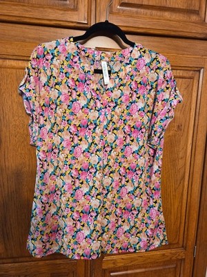 Dear Scarlett Lizzy Top L Blouse Short  Roll Tab Sleeve V-Neck Roomy Floral NWOT