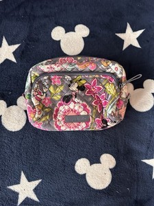 Disney Vera Bradley Makeup Cosmetic Bag Minnie Daisy Duck Mickey Mouse