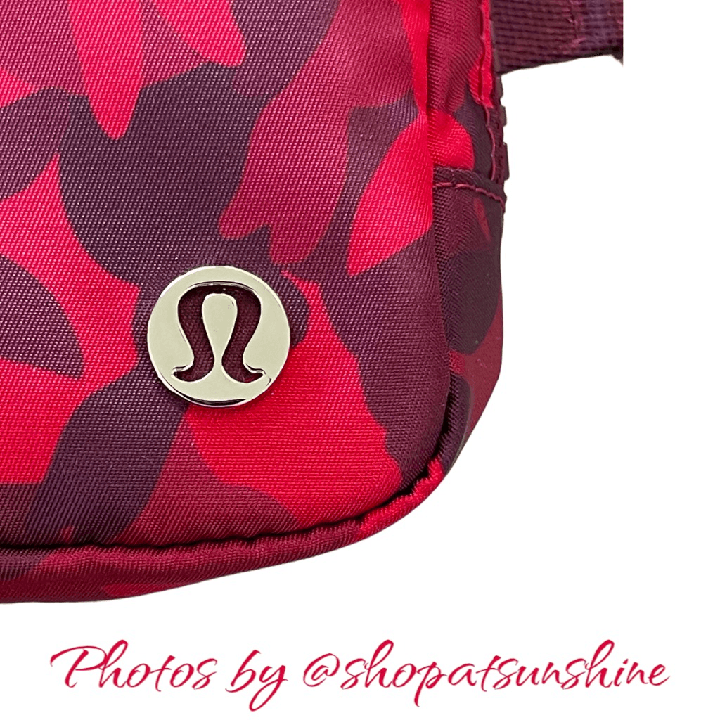 lululemon everyday belt bag red Everywhere Crossbody 1L LULULEMON Everywhere Belt Bag True