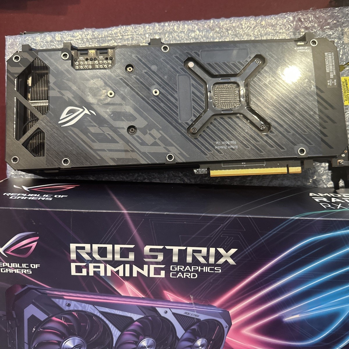グラフィックボード・グラボ・ビデオカード AMD ROG STRIX RX 6700 XT 12GB Amazon | ASUSTek AMD Radeon RX6700XT 搭載 トリプルファン
