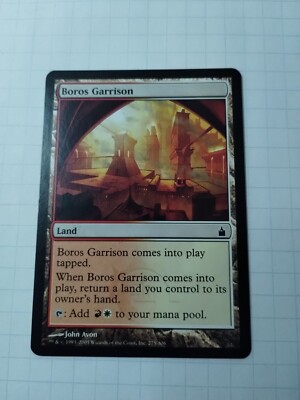 MTG Boros Garrison Guilds of Ravnica: Guild Kits Reg. Com. -Scuff on back  -Pics