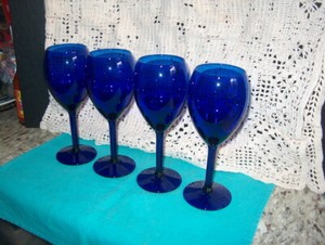 COBALT BLUE LONG STEMWARE WINE GLASS/GOBLETS SET OF (4) VERY NICE' CLEAN GLASSES