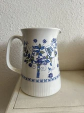 Vintage Figgjo Norway Turi Design Lotte Handpainted Silkscreen Pitcher 32 oz EUC