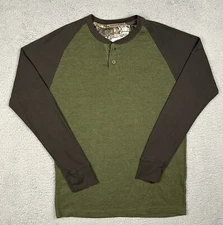 Realtree Green Long Sleeve Thermal Button Size M