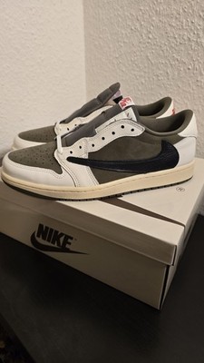 Air Jordan 1 low x Travis Scott reverse olive 44,5