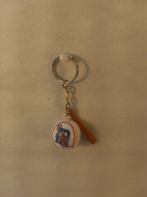 MLB Ball And Bat Detroit Tigers Key Chain Retired 2000