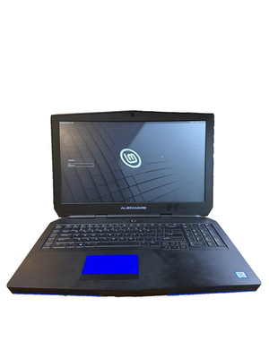 Alienware 17 R3 Intel(R) Core(TM) i7-6700HQ 32 GB RAM 512 GB SSD 17.3''