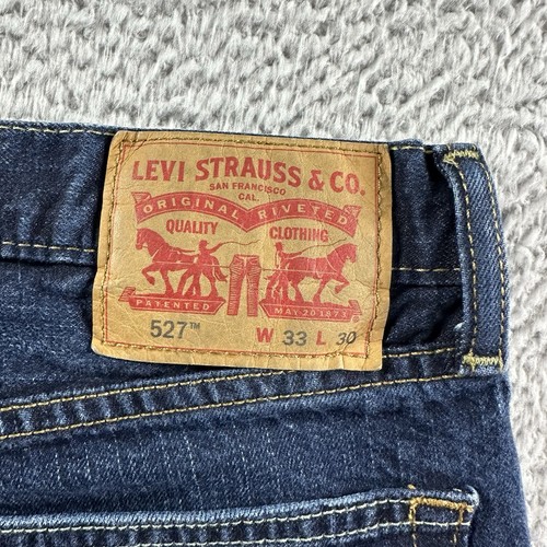 Levi's 527 Herrenjeans 33 x 30 dunkle Waschung verwaschen Whiskering niedriger Bund Bootcut Kontrast - Bild 9 von 10
