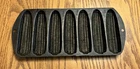 Vintage Lodge Cast Iron Corn Stick Pan– 7 Slot Cornbread Mold – Unmarked