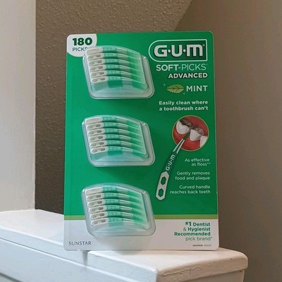GUM Soft-Picks Advanced Mint 180 Floss Picks Mint Flavored Curved Handle