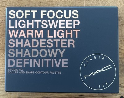 MAC M A C Studio Fix Sculpt and Shape Contour Palette Medium Dark Dark