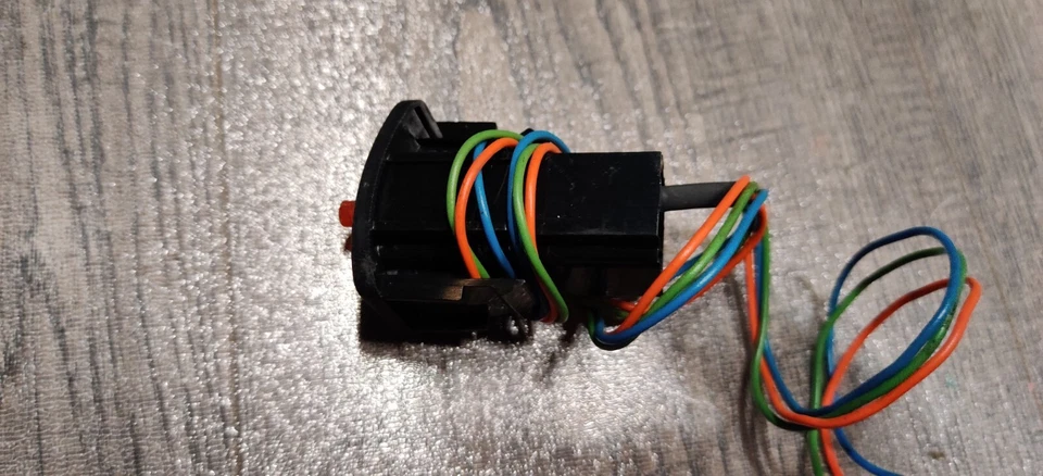 1997-1998 Subaru Legacy индикатор состояния свет для системы безопасности сигнализации бесключевой - Изображение 4 из 4