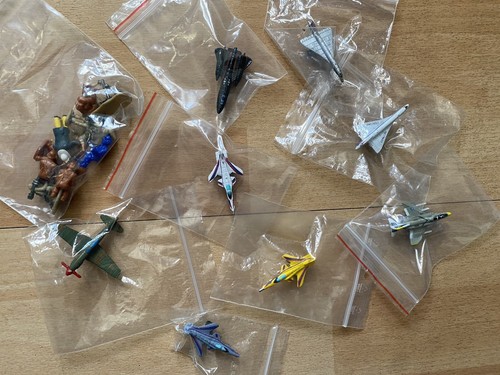 VINTAGE MICRO MACHINES KONVOLUT Riesiges 90er Micro Machines Autos Flugzeuge Armee Spielset - Bild 10 von 24