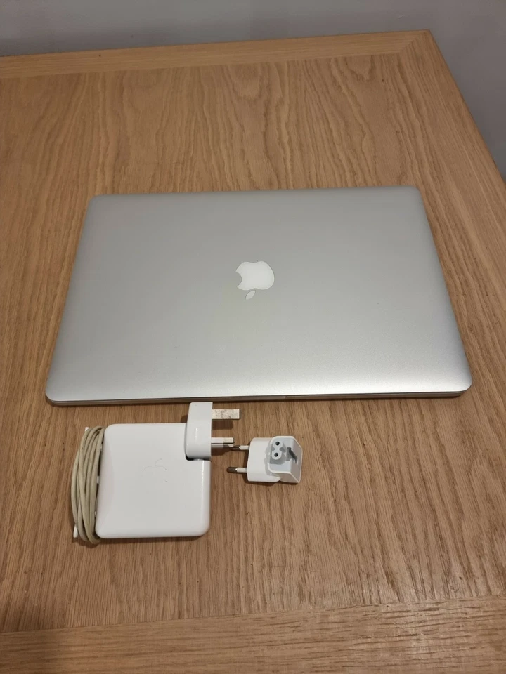 Apple MacBook Pro 15.4" Laptop (mid-2015) - Image 3 of 3