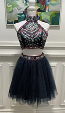 NWOT Two Piece Women’s Short Prom Navy Embroidered Halter Top Tulle Skirt Size 2