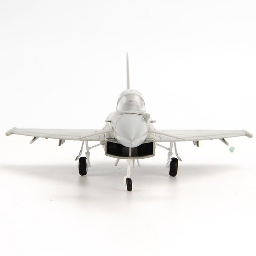 Easy Model 1/72 EF-2000 EFA ZH588 RAF Aircrafts Fighters Plastic Airplanes 37140 - Picture 5 of 8