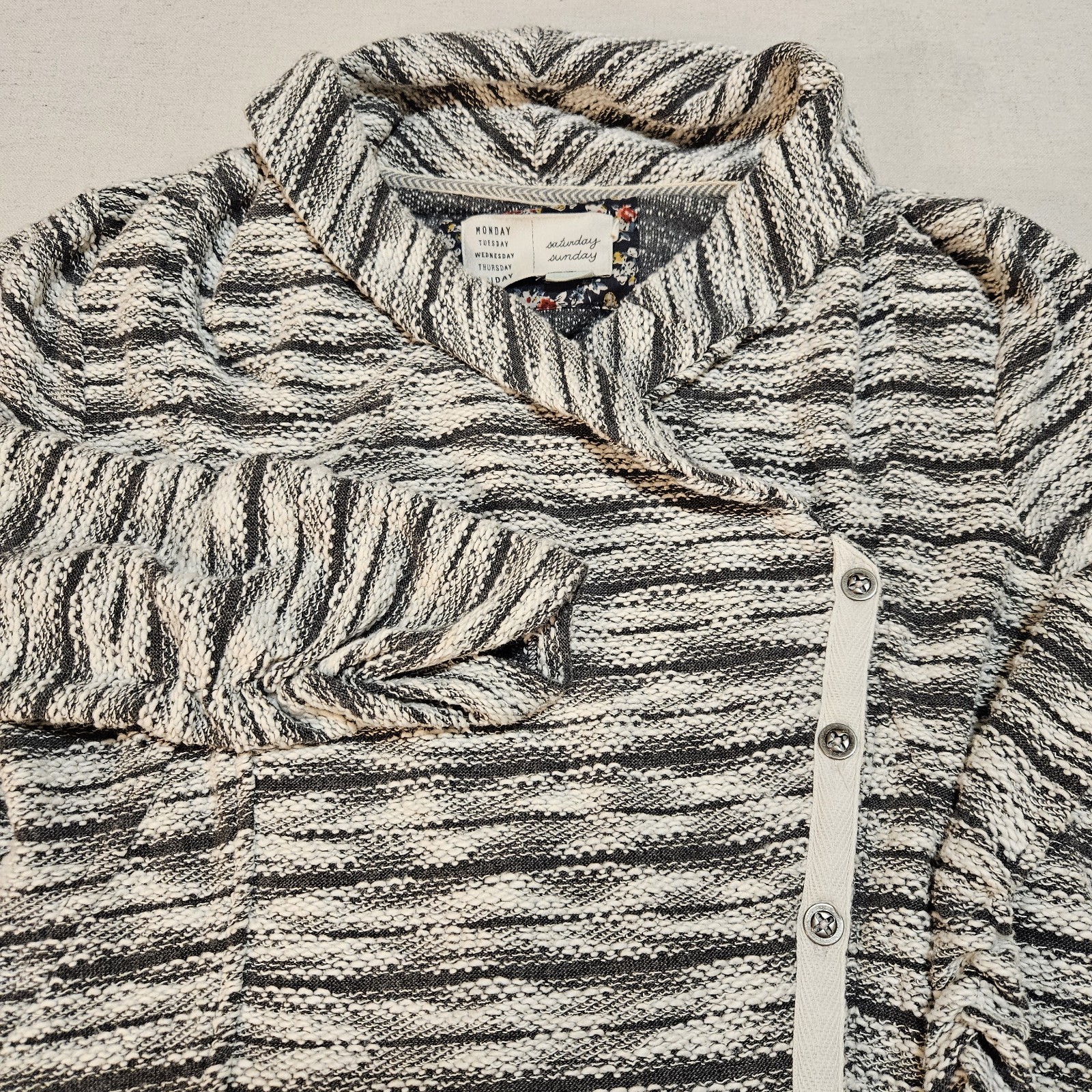 Anthropologie Saturday Sunday Womens Form Fit Large Long Sleeve Sweater