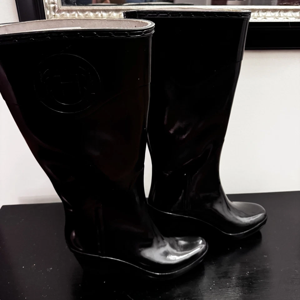 Botas de Lluvia Hunter Champery Cuña de Vidrio Negro Talla 9 Funciona Grande Sin Caja Usadas en Excelente Condición Foto 3 de 4