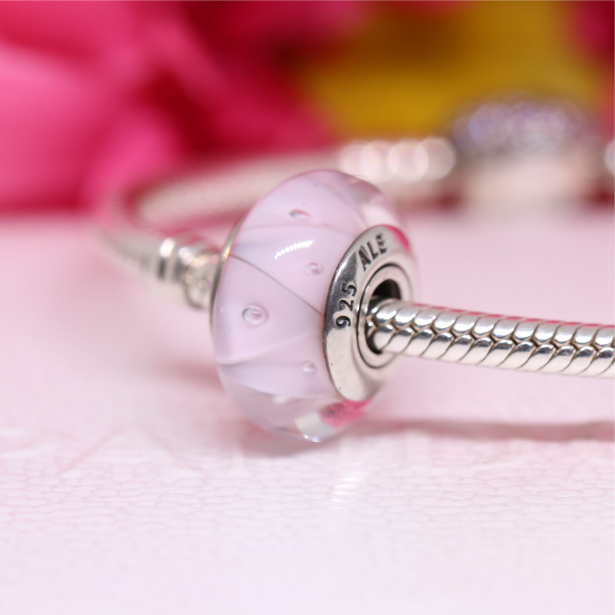 Authentic Pandora Retired Rose Looking Murano Glass Charm 790922