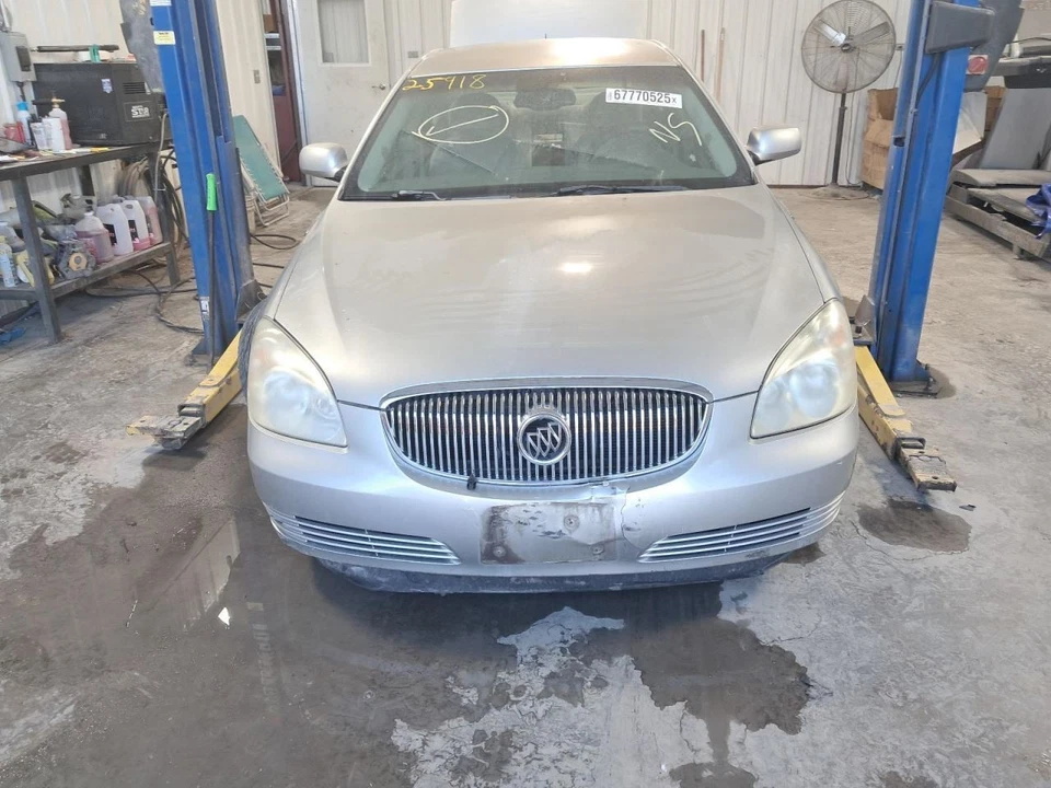 2006 Buick Lucerne Washer Reservoir OEM 3.80L Used 72000 Miles C25918 - Image 4 of 4