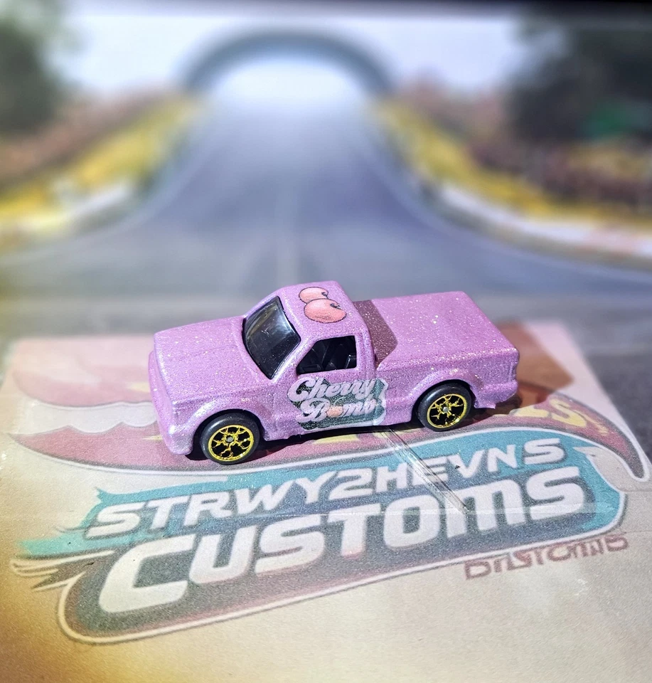 Hot Wheels GMC Syclone ***Bomba Cherry personalizada con Spectraflame y Real Rider*** Foto 3 de 3