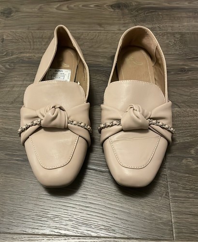Women’s Report Beige Tan Loafer Shoe with Knot & Silver Accent, Size 9W