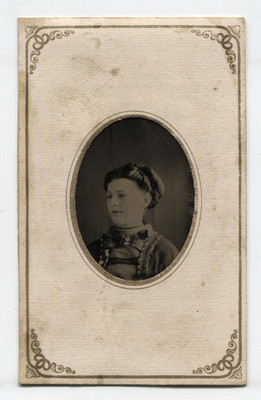 TINTYPE GIRL WITH FAIR COMPLEXION AND EYES. TINTED. PERIOD PAPER MAT. 