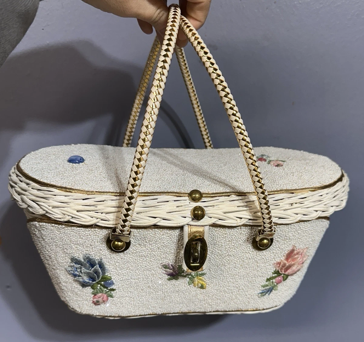 Vintage: White Beaded Handbag- Floral Accents- Drawstring White Beaded Antique Purse Floral - Etsy main image 3