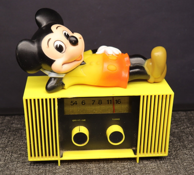 VINTAGE 1960's MICKEY MOUSE AM RADIO BY CONCEPT 2000 DISNEY