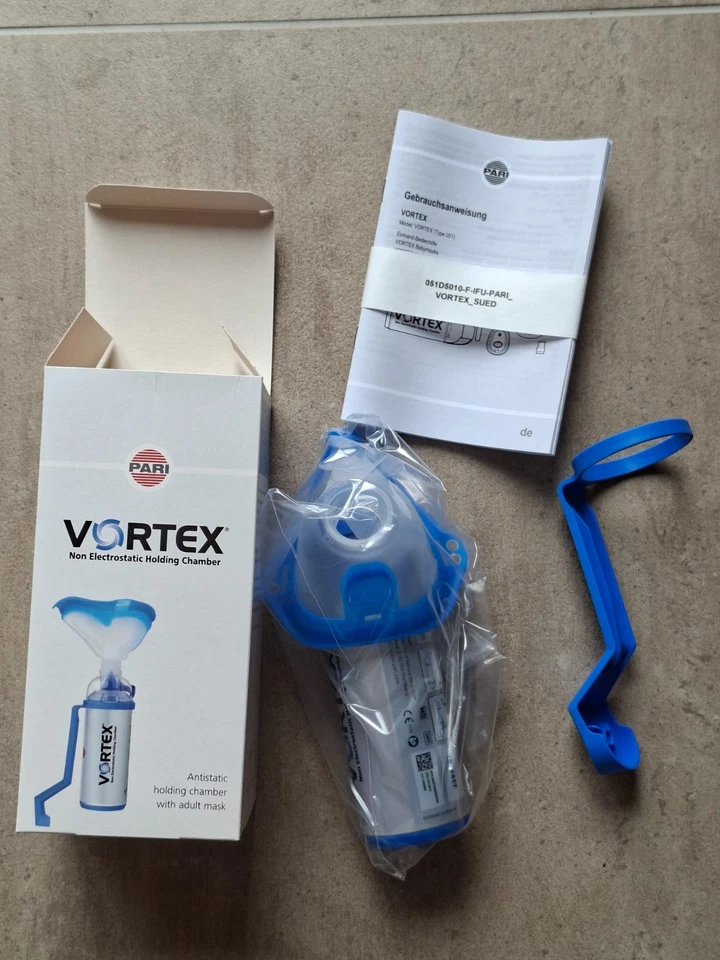 PARI VORTEX Spacer antistatische Inhalierhilfe mit weicher Erwachsenenmaske NEU - Bild 1 von 1