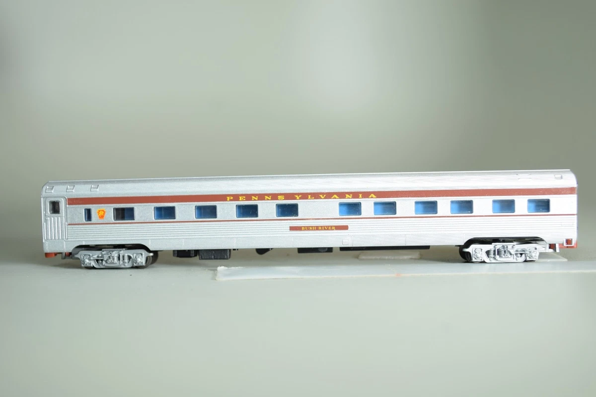 Echelle N Con-Cor #0001-04021Q  New York Central  Bagage Lisse Org Boîte