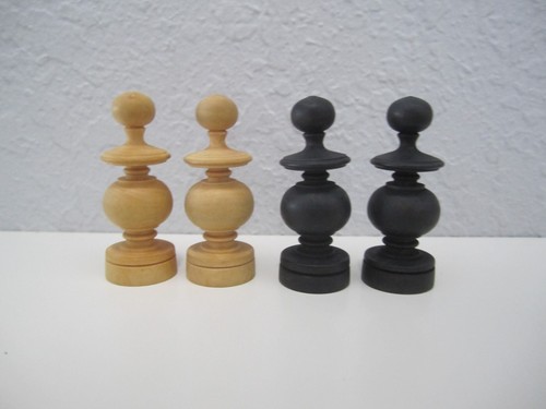 Turned Wood French Regency Style Chess Set 32 Pieces with Box - Picture 8 of 19