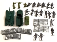 Louis Marx, Mego, WW2 Playset Army Soldier Vehicle, Vintage Lot 30 pieces