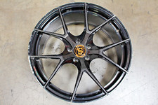 Aftermarket Carbon Fiber Strasse Wheel Dmg 9.5x20 Used Aftermarket Carbon Fiber Strasse Wheel Dmg 9.5x20 Used