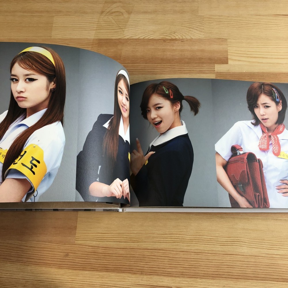 T-ARA CD + Photobook Mini Repackage Album Roly-Poly in Copacabana