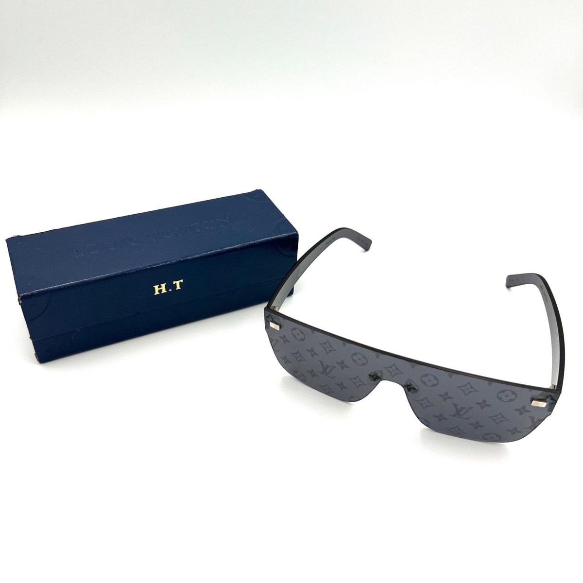 Louis Vuitton City Mask Monogram Z0993U Sunglasses Black LV Louis Vuitton City Mask Monogram Z0993U Sunglasses Black LV